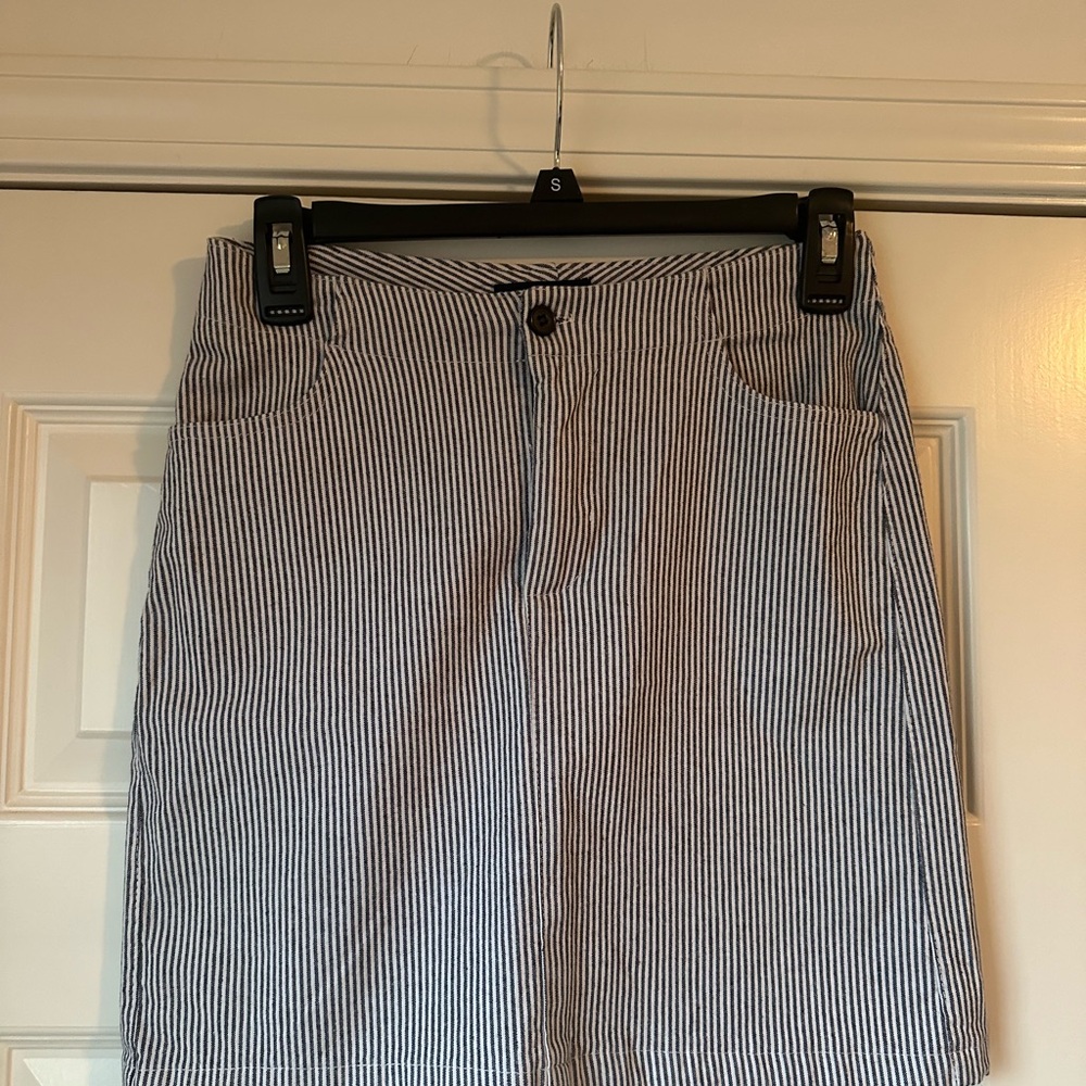 Women’s Striped Skirt